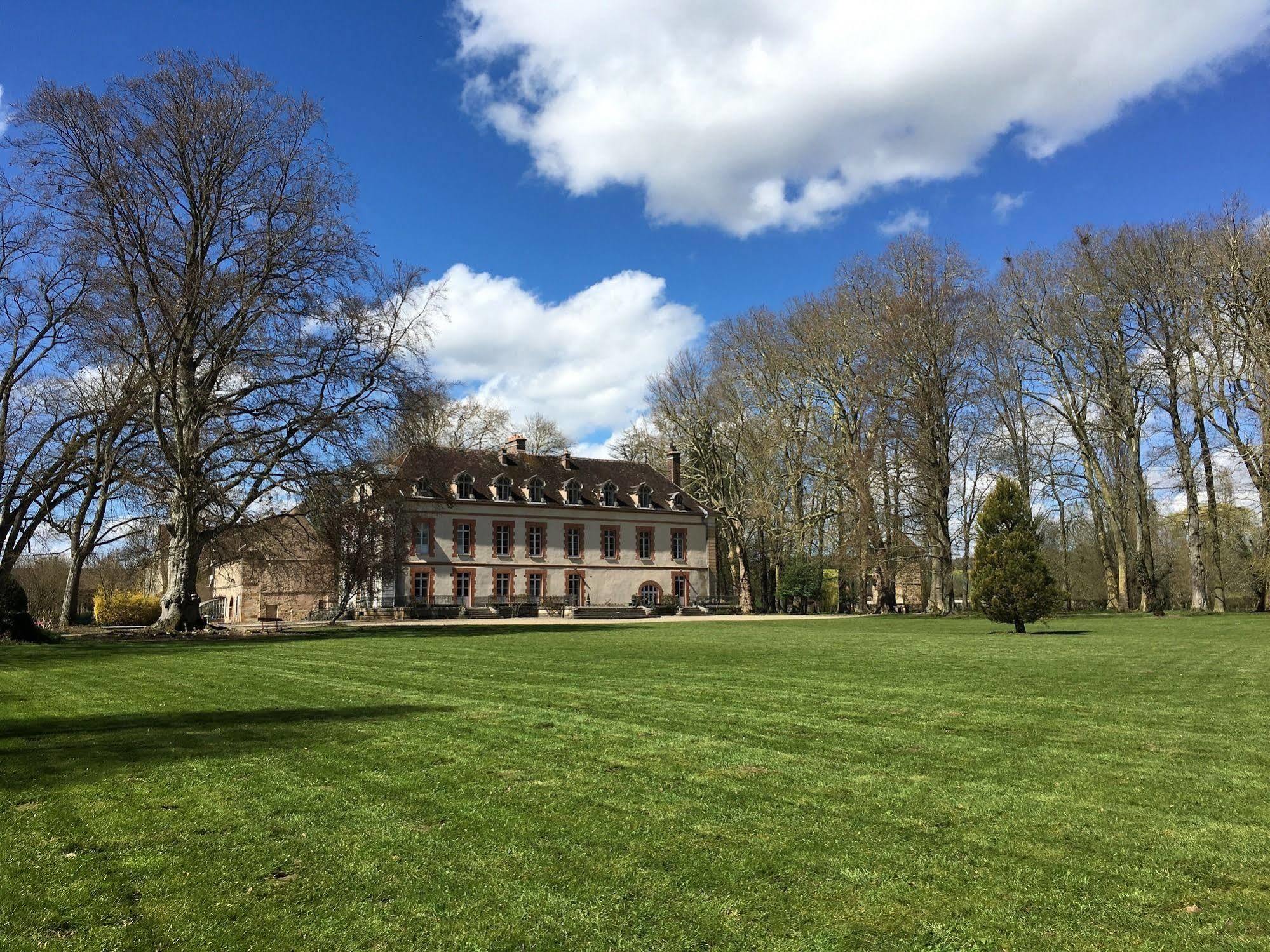 Domaine De Vauluisant Villa Courgenay Exterior photo